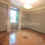 Rent 5 bedroom apartment of 190 m² in Genoa