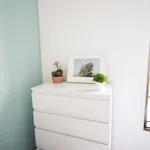 Rent a room of 120 m² in Barcelona