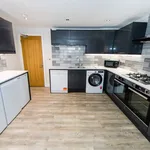 Rent 8 bedroom house in Leeds