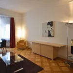 Miete 1 Schlafzimmer wohnung von 646 m² in Zurich