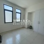 Rent 4 bedroom house of 215 m² in Dubai