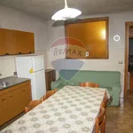 Rent 4 bedroom house of 139 m² in Fabrizia