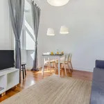 Rent 2 bedroom apartment of 700 m² in Lisbon