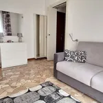 Rent 1 bedroom apartment of 40 m² in Milano