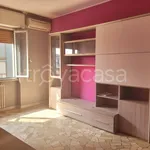 Rent 2 bedroom apartment of 65 m² in Rho