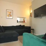 Rent 2 bedroom flat in Wales