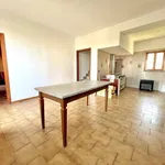 Rent 5 bedroom house of 205 m² in Aramengo