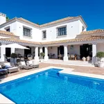 Rent 4 bedroom house of 2000 m² in Marbella