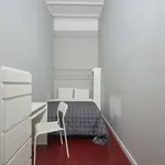 Rent a room in lisbon