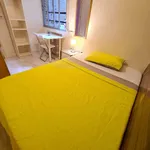 Rent a room of 180 m² in Madrid