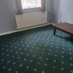 Rent 4 bedroom house in East Midlands