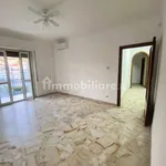 Affitto 3 camera appartamento di 104 m² in Pozzuoli