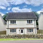 Rent 4 bedroom house in Scotland