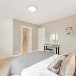 Rent 3 bedroom flat in London