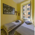 Rent 3 bedroom apartment in genoa