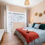 Rent 3 bedroom apartment in porto