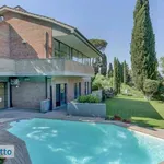 Rent 5 bedroom house of 270 m² in Rome