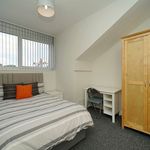 Rent 6 bedroom house in Leeds