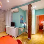 Rent 2 bedroom apartment of 43 m² in madrid