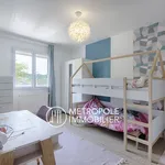 Rent 4 bedroom apartment of 180 m² in Pont-de-Chéruy