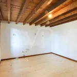 Rent 5 bedroom house of 197 m² in Creazzo