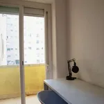 Rent a room in lisbon