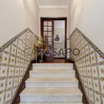 Rent 4 bedroom house of 200 m² in Porto