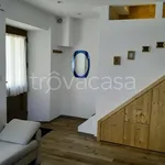 Rent 4 bedroom apartment of 60 m² in Villabassa