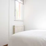 Rent a room of 74 m² in madrid