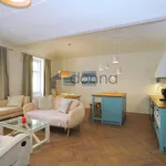 Pronajměte si 2 ložnic/e byt o rozloze 84 m² v Prague