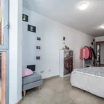 Alquilo 4 dormitorio apartamento de 1119 m² en Valencia