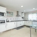 Alquilo 3 dormitorio casa de 194 m² en Valencia