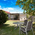 Rent 3 bedroom house in Redcliffe