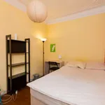 Rent a room in lisbon