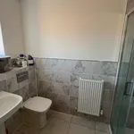 Rent 4 bedroom flat in Stratford-on-Avon