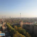 Rent 3 bedroom apartment of 85 m² in Milan