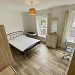 Rent 4 bedroom flat in Wales