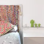 Rent 2 bedroom apartment of 72 m² in Málaga