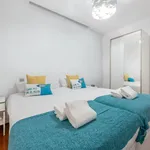 Rent 4 bedroom apartment of 119 m² in Madrid