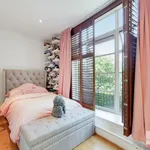 Rent 3 bedroom apartment in London