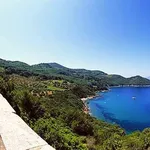 Rent 5 bedroom house of 160 m² in Monte Argentario