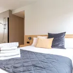 Rent 2 bedroom apartment of 861 m² in Barcelona