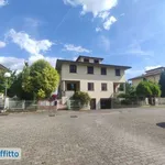 Rent 5 bedroom house of 140 m² in Arezzo