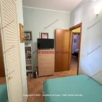 Affitto 4 camera casa di 68 m² in Campofelice di Roccella