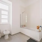 Rent 7 bedroom apartment in Lisbon