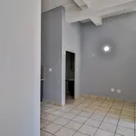 Rent 1 bedroom apartment in Johannesburg