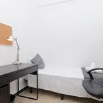 Rent 5 bedroom apartment in Barcelona