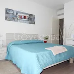 Rent 6 bedroom apartment of 84 m² in Venezia