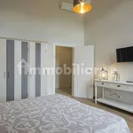 Rent 1 bedroom apartment of 40 m² in Florence