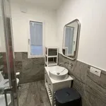 Rent 2 bedroom apartment of 65 m² in Milan